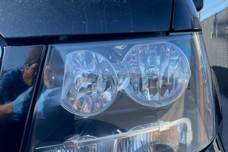 Brighter Nights Start at Home with Mobile Headlight Restoration